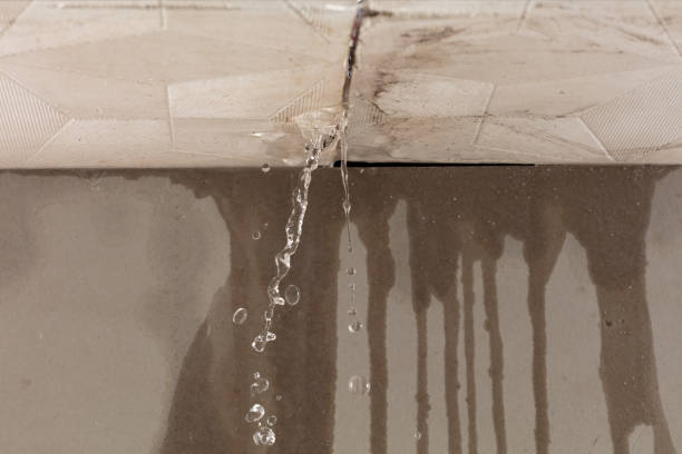 Professional Water Extraction technician working in Montgomery, OH